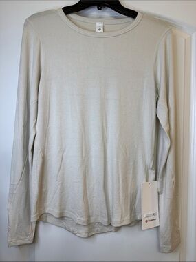 M1 NWT Lululemon Hold Tight Long Sleeve